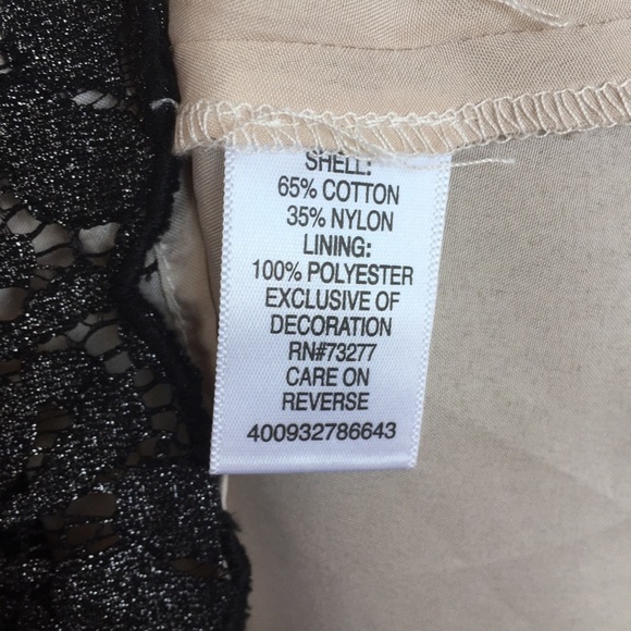 Elle Black Lace Dress with Tan Underlay - Picture 4 of 5